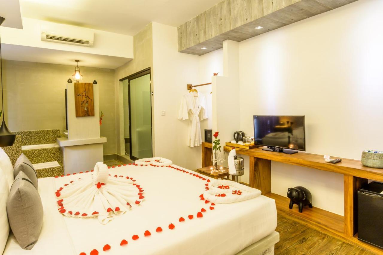 Double Leaf Boutique Hotel Phnom Penh Luaran gambar
